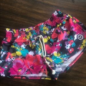 Roxy Shorts sz M 🌺🌺🌺